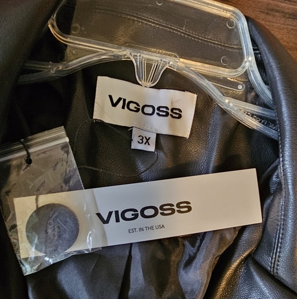 Vigoss Women's Black Faux Leather Open-Front Style Blazer, Size XL - Picture 12 of 12